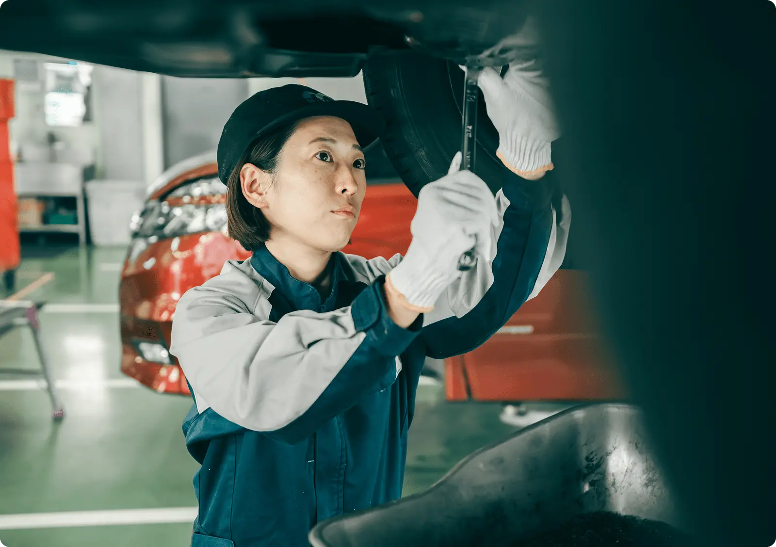 バス停に設置されたデジタルサイネージ