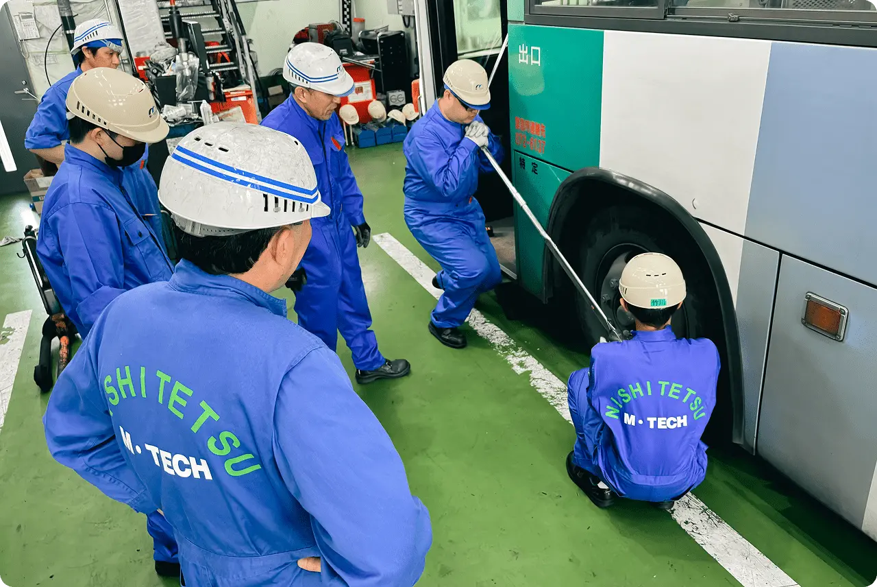 研修に参加している社員の様子