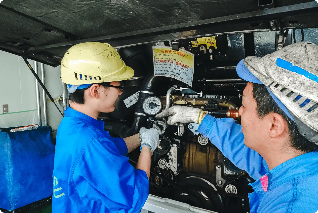 OJTの研修に参加している社員の様子