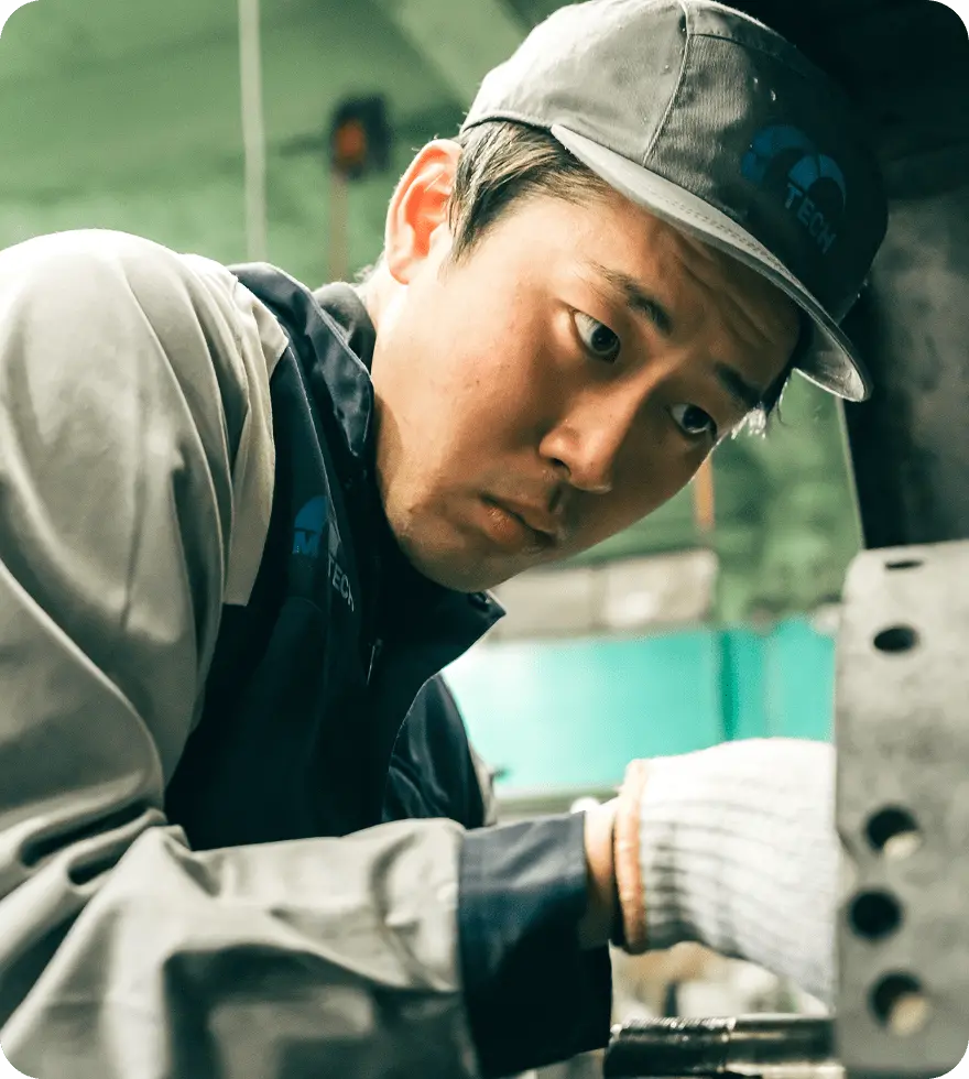 話し合うビジネスマン二人